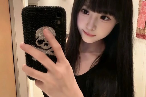 网红笑笑姐老公出轨后续：小三一夜涨粉3万颜值被扒不输正室！